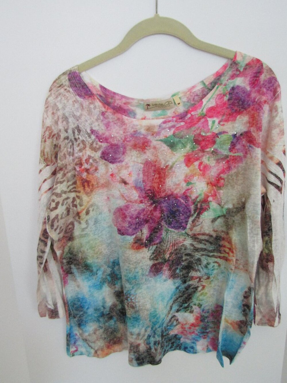 IMPULSE CALIFORNIA Top M,  Floral Print, jeweled, 3/4 sleeve, EUC